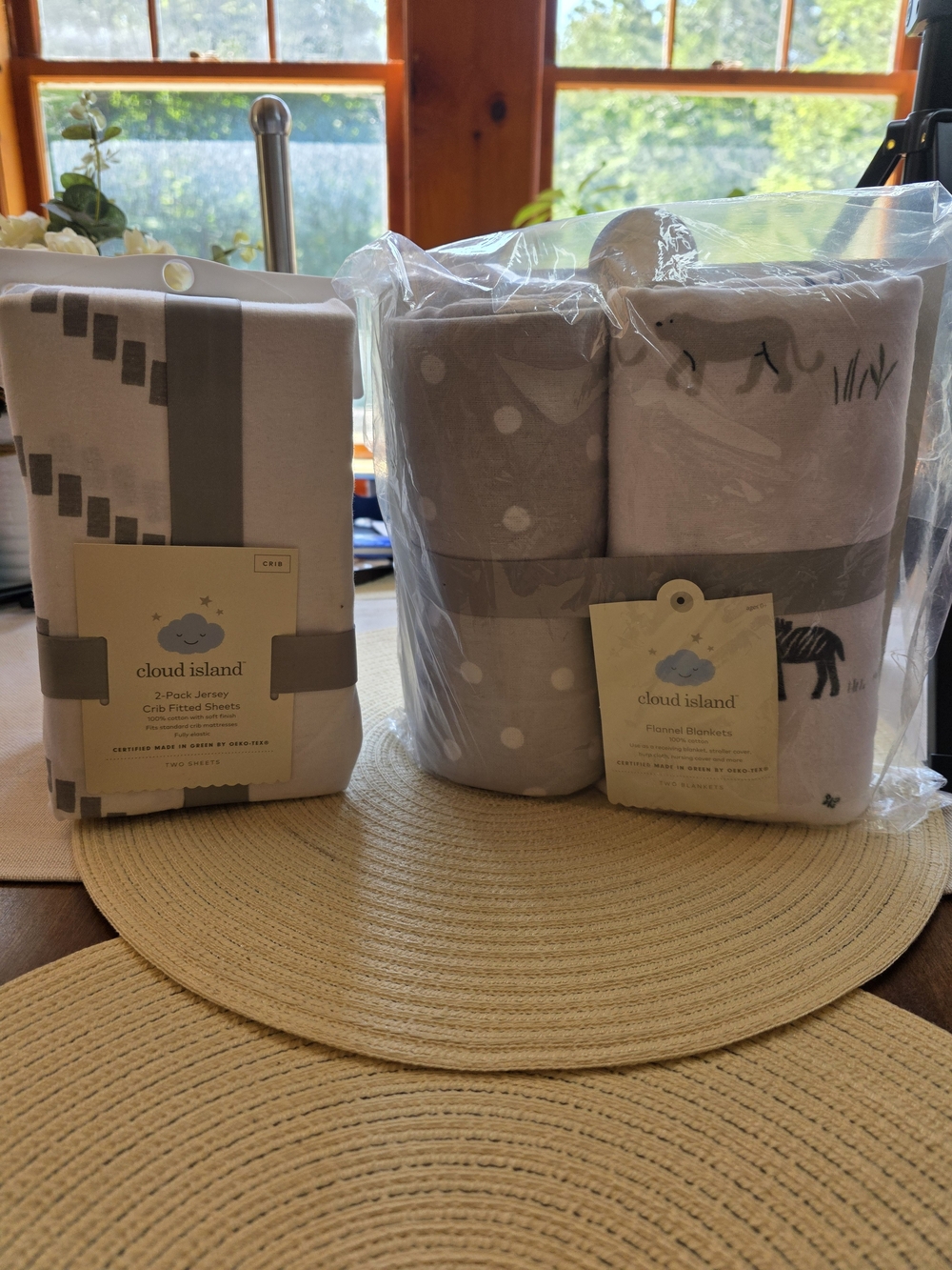 8cloud island Gray and White Crib Sheets & Flannel Blankets Set